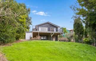 261 Sturges Road, Henderson
