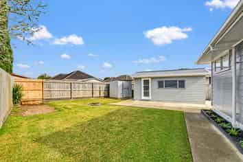 127b Bruce Mclaren Road, Henderson