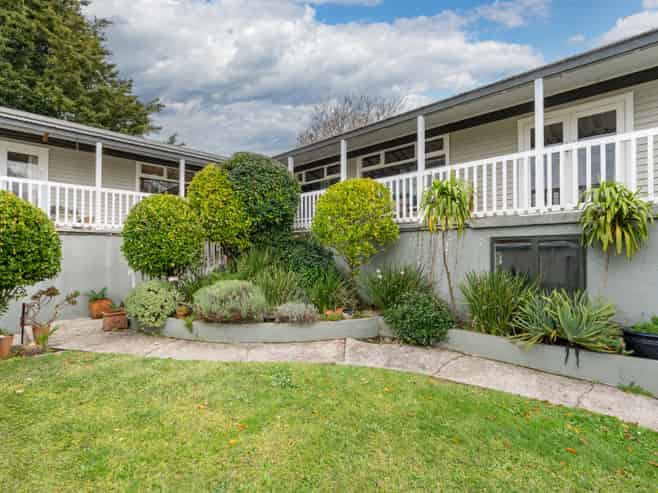114 Tuhikaramea Road, Dinsdale