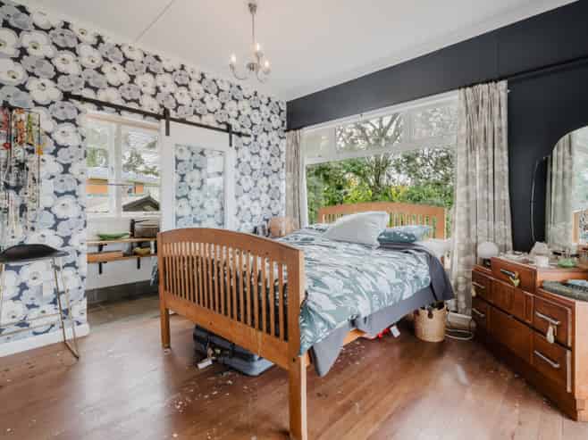 114 Tuhikaramea Road, Dinsdale