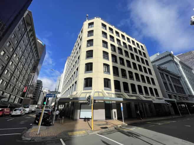 Corner office - 445sqm Wellington Chambers