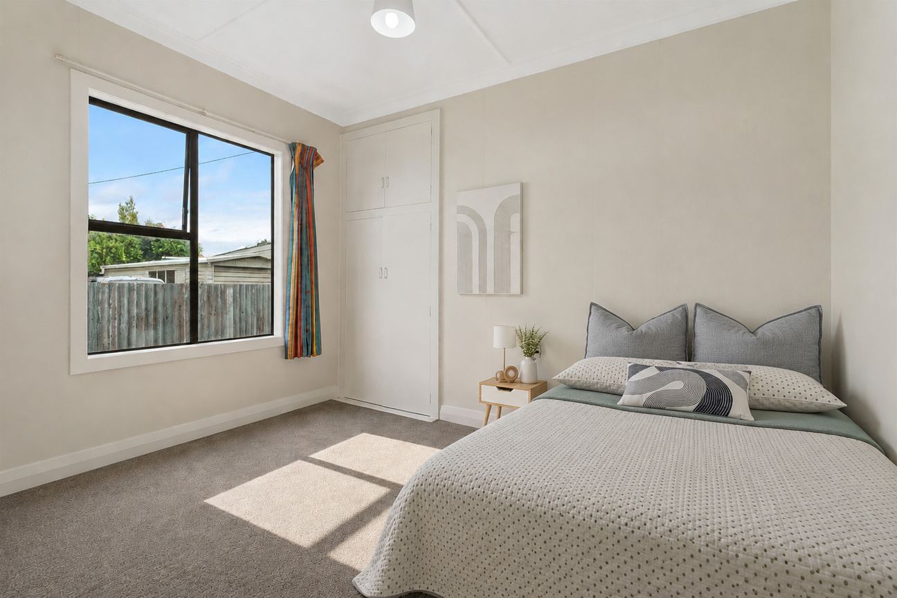 Low Maintenance Section, Big Opportunity - Vista 3