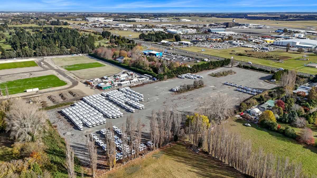 Airport precinct yard – pohled 5