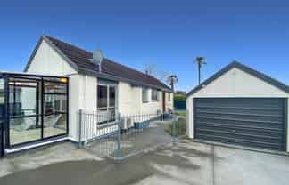2/20A McBratneys Rd, Dallington
