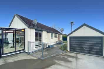 2/20A McBratneys Rd, Dallington