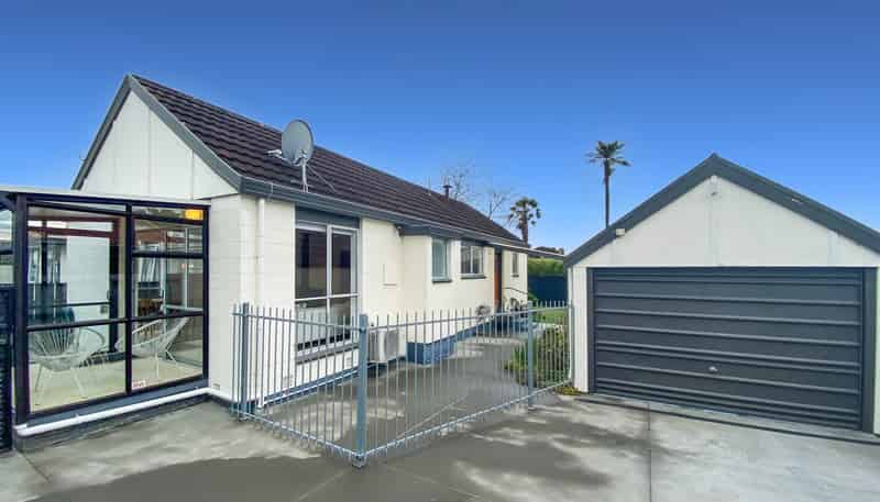 2/20A McBratneys Rd, Dallington