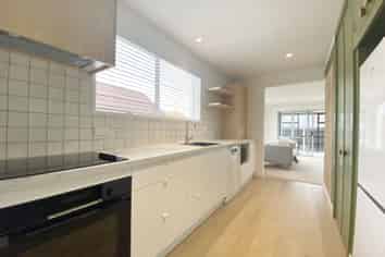 2/20A McBratneys Rd, Dallington