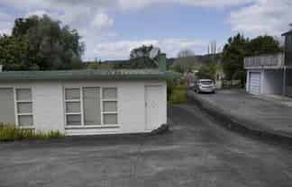 12A Rugby Place, Kamo
