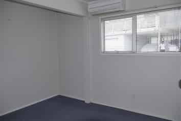 12A Rugby Place, Kamo
