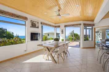 221 Paku Drive, Tairua