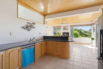221 Paku Drive, Tairua