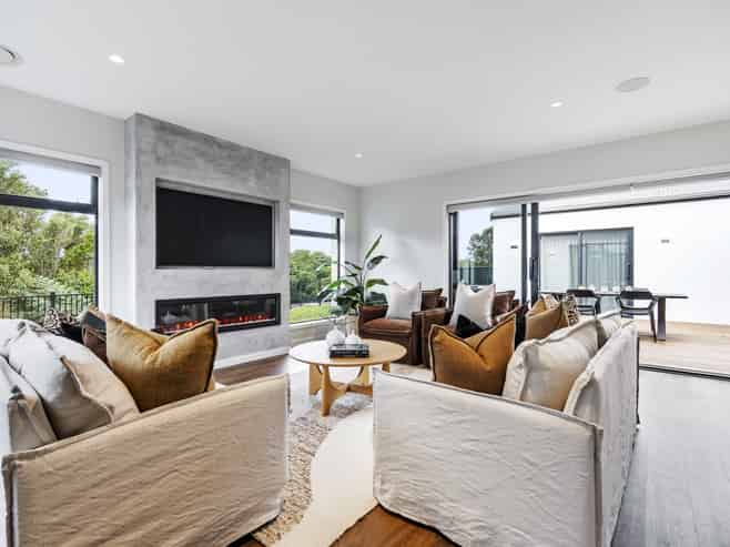 28 Honeyfield Drive, Whalers Gate