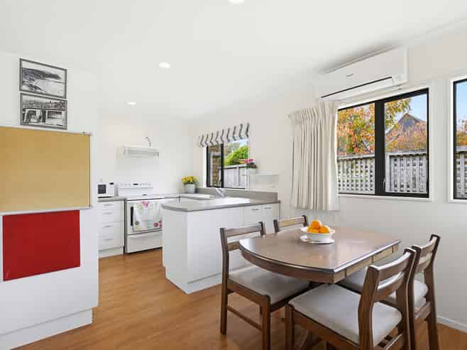 20/42 Main Road, Tawa