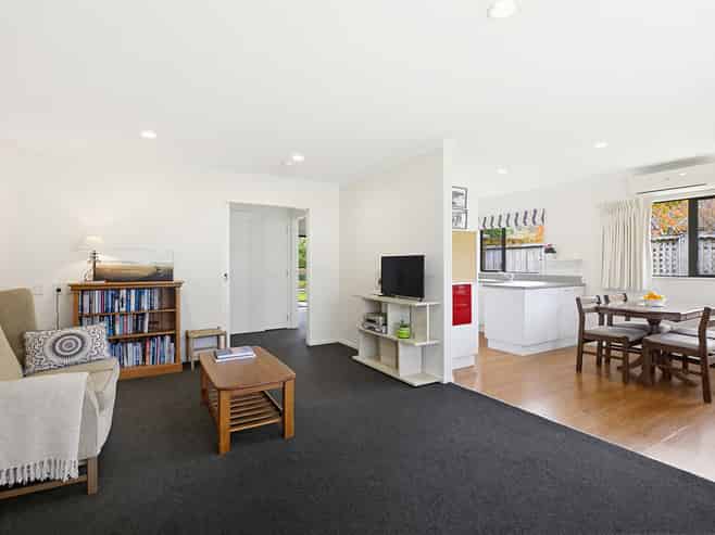 20/42 Main Road, Tawa