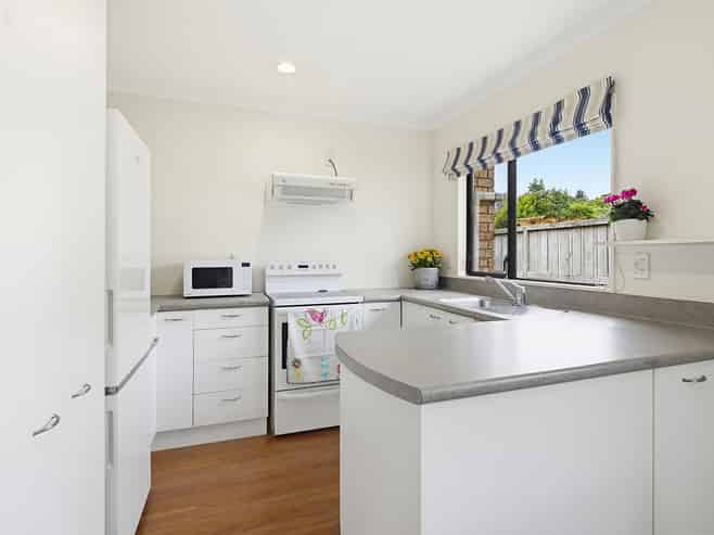 20/42 Main Road, Tawa