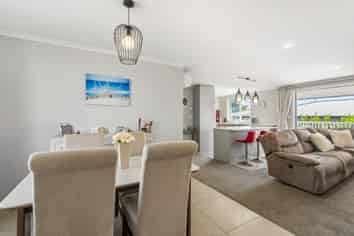 135A Rosier Road, Glen Eden