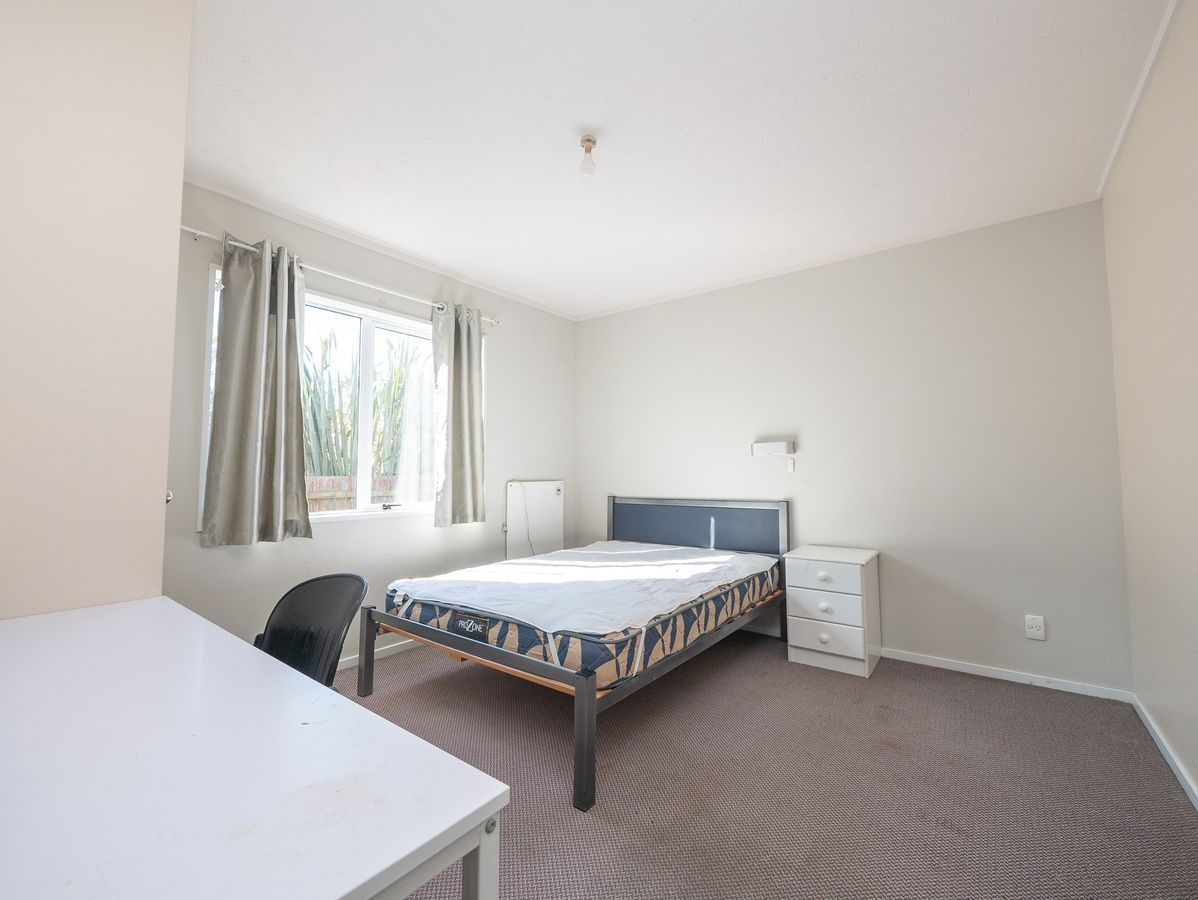 6 Bedroom Flat For Rent - Mehr