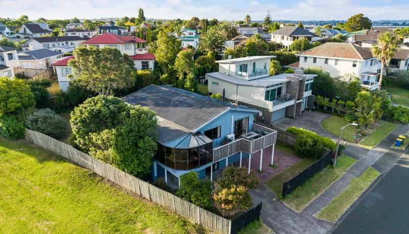 49 Spinnaker Drive, Te Atatu Peninsula