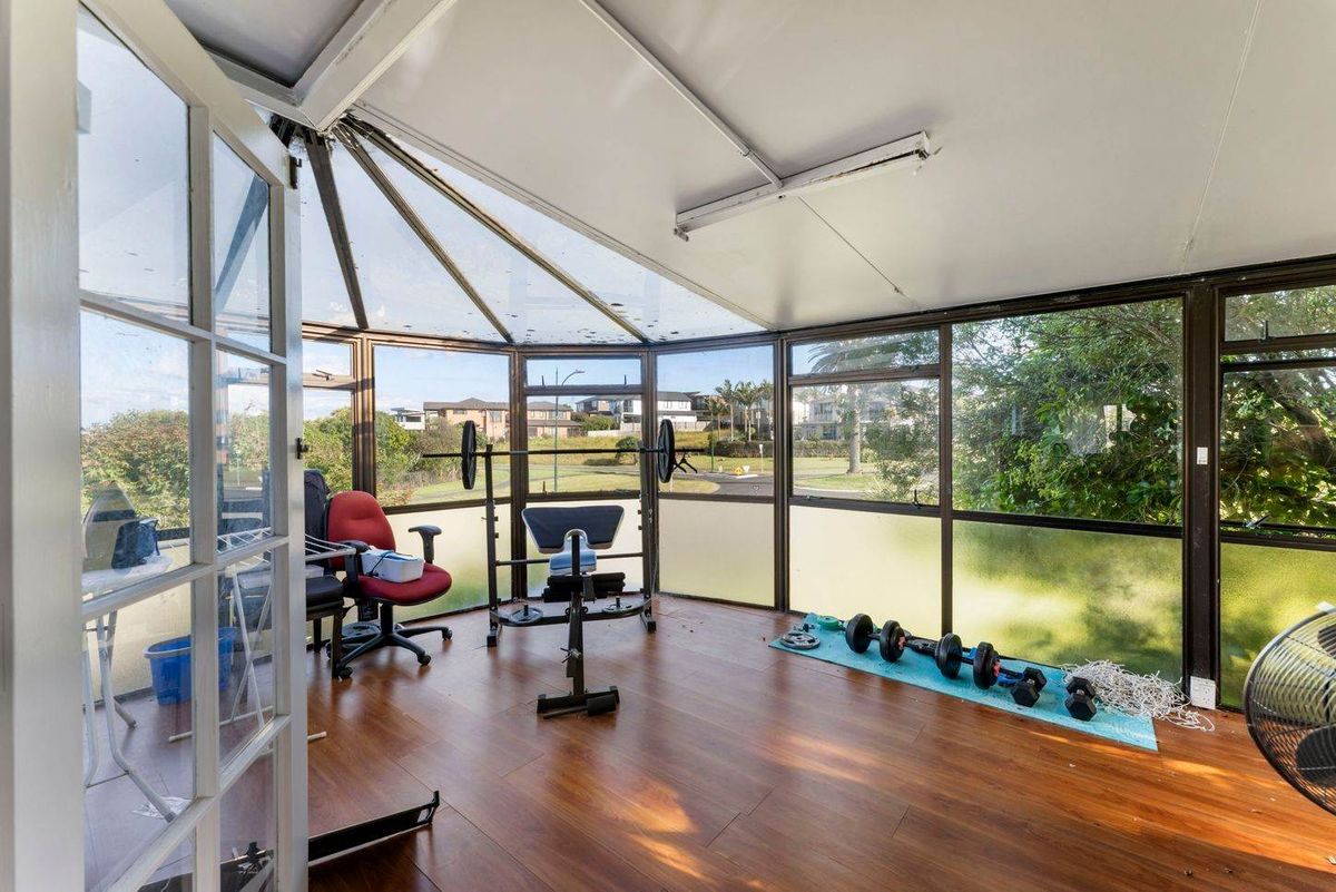 Spacious Family Home with Breathtaking Harbour... - Ansicht 4