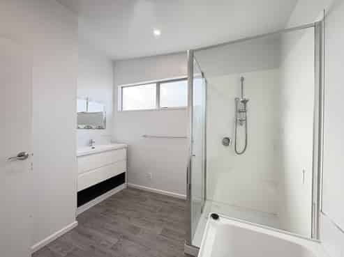 22F Packe Street, Edgeware