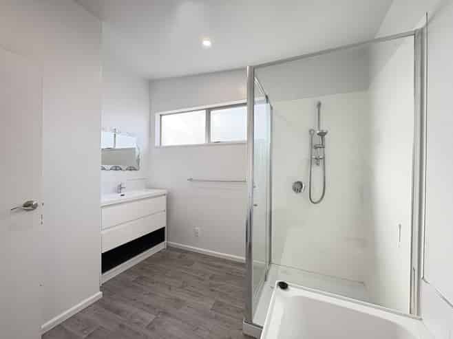 22F Packe Street, Edgeware