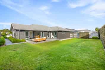 5 Larmer Drive, Kumeu