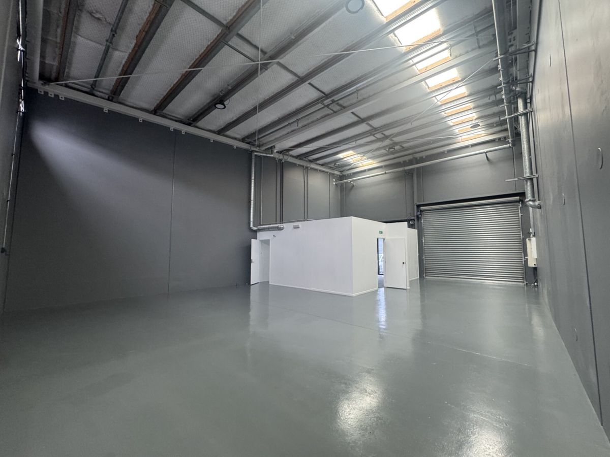 Modern 147sqm industrial unit - Ansicht 2