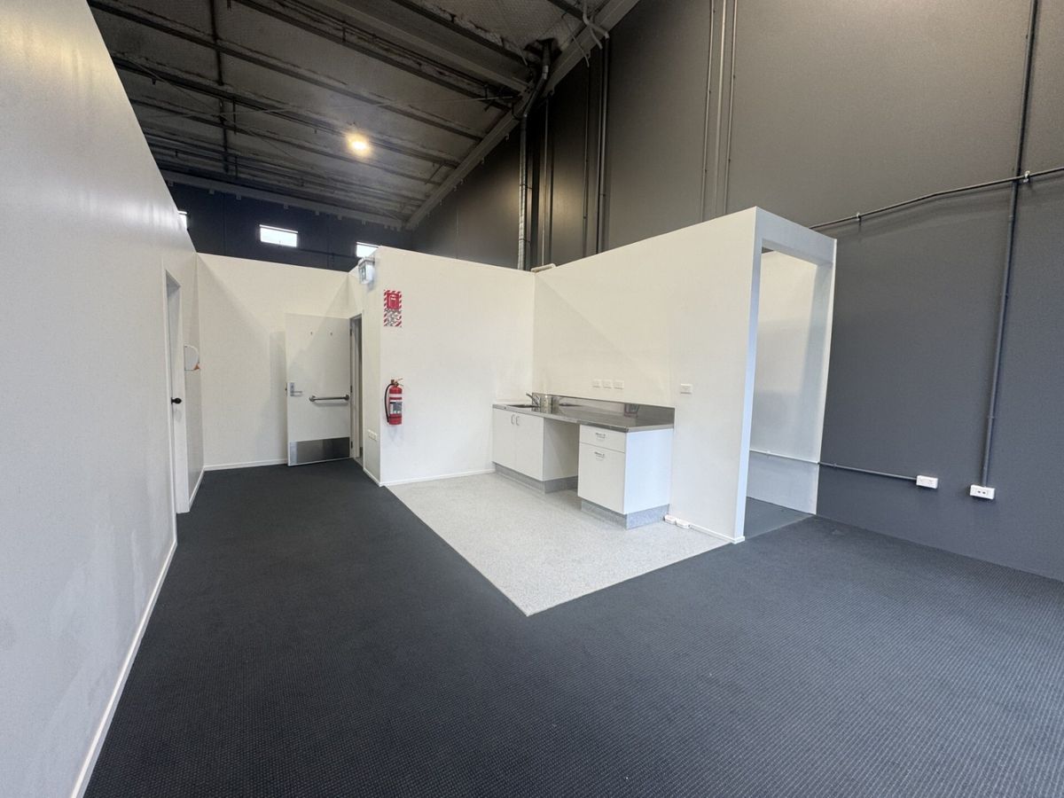 Modern 147sqm industrial unit - Ansicht 4