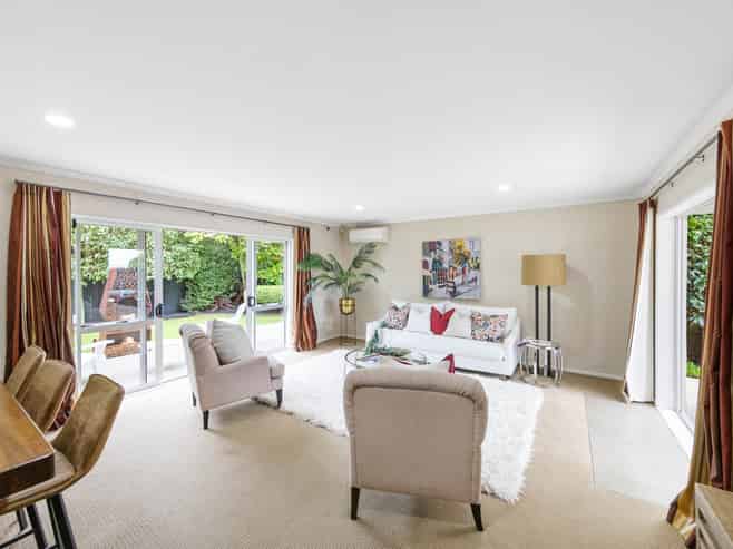 65 Chateau Rise, Flat Bush