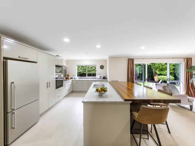 65 Chateau Rise, Flat Bush