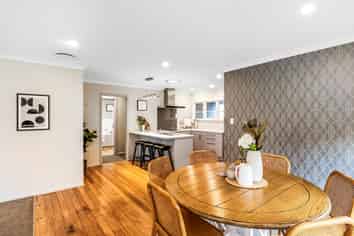 45 High Street, Glenholme