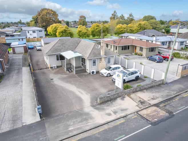 Consented Offices - Visibility and Parking