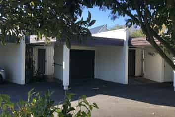 1B Lovelock Place, Fairfield