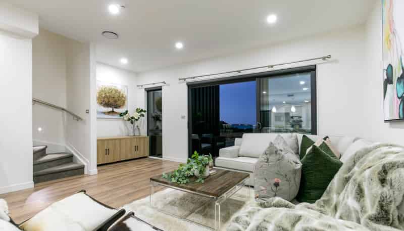 74 Te Oneroa Way, Long Bay
