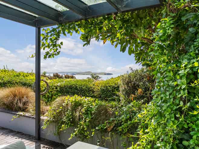 300 Riddell Road, Glendowie