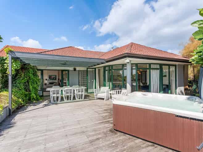 300 Riddell Road, Glendowie