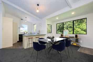 15a Woodglen Road, Glen Eden