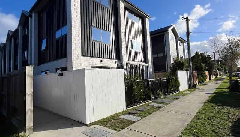 11/22 Yeovil Rd, Te Atatu Peninsula