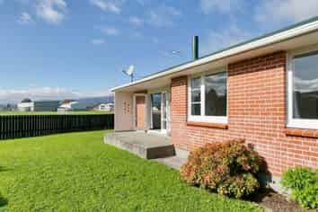 2/7 Mitre Grove, Trentham