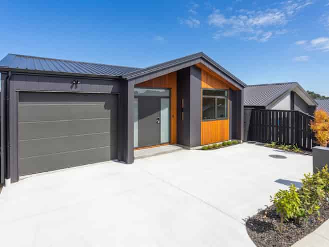 84 Huanui Drive, Orewa