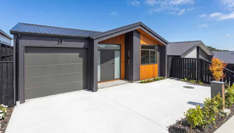 84 Huanui Drive, Orewa
