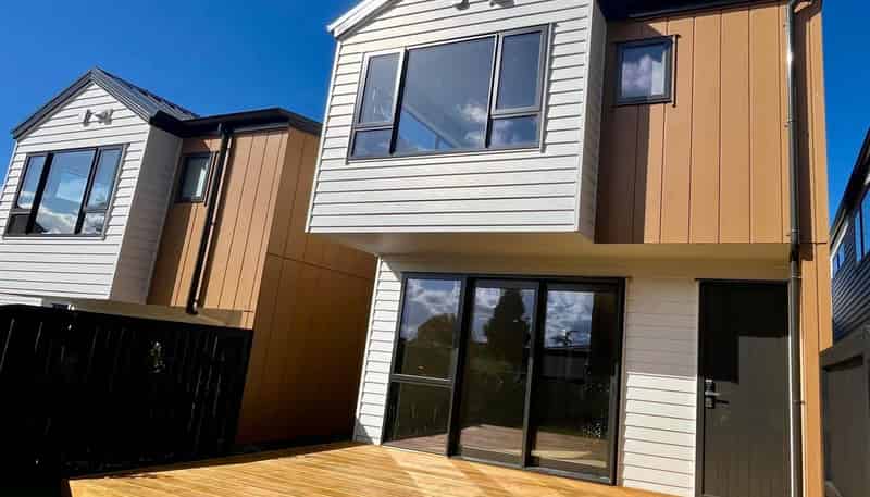 44E Sylvan Crescent, Te Atatu South