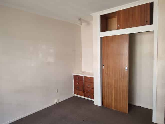 2/218 Pakuranga Road, Pakuranga Heights