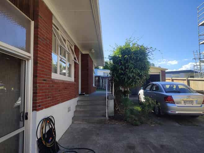 2/218 Pakuranga Road, Pakuranga Heights