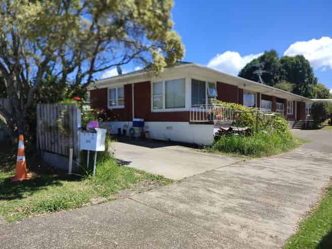 2/218 Pakuranga Road, Pakuranga Heights