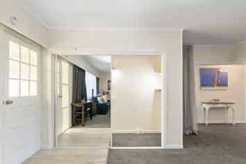 419B Sunset Road, Sunnybrook