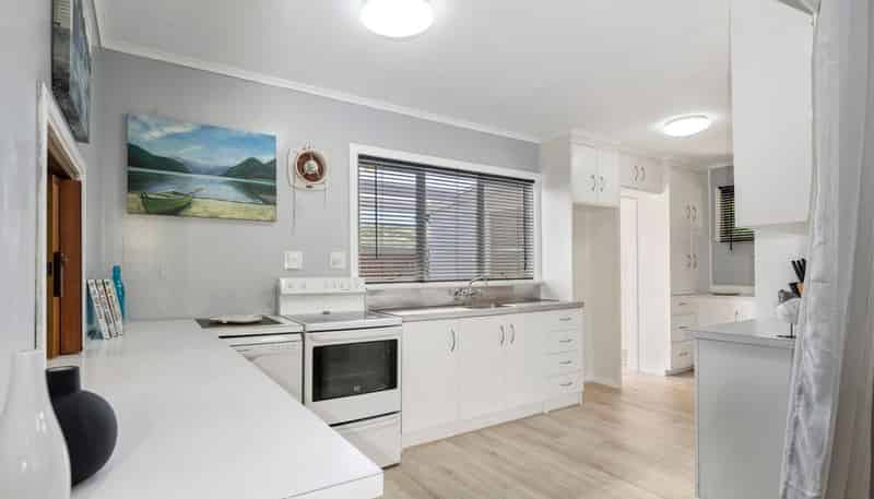 419B Sunset Road, Sunnybrook