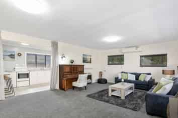 419B Sunset Road, Sunnybrook