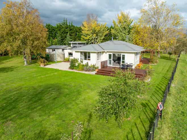 139 Woodlands Road, Carterton