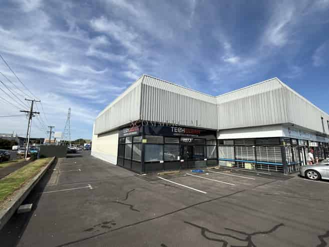 Tidy Onehunga Corner Unit - Available Now 